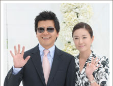 [쿠키 포토] 손지창, 오연수 부부 ‘행복하세요~’