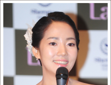 [쿠키 포토] 예비신부 이윤진 “이범수의 매력은 ‘손’”