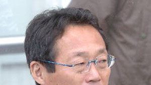 日 오카다, 회장 찾아가 “감독 계속 할까요?”