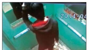 세살 아들 내팽겨치고 LOL·서든어택한 ‘엽기 아빠’… 숨진 아들 봉투에 담아 버려