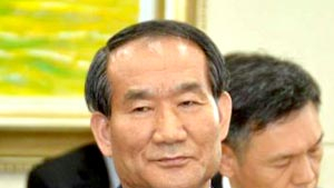 “무슨 사건만 나면 대통령 공격” 박승춘 보훈처장 발언 논란
