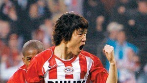 “아시아 최고 선수가 떠났다” FIFA 박지성 은퇴 비중있게 보도
