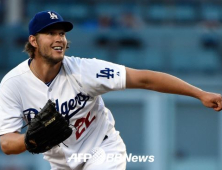 클레이튼 커쇼, MLB에서 가장 먼저 16승 고지