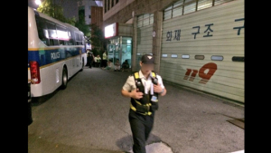 SNS에서 욕 먹는 경찰 버스… 페북지기 초이스