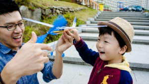 개천절 '고무동력기 만들기' 체험프로그램 마련