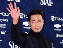 ‘2014 SIA’ 최후의 1인은 조인성… 겸손함·유머도 잊지 않아 [인터뷰]