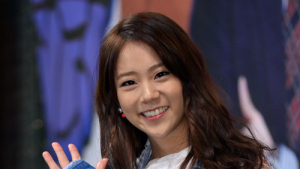‘8년차’ 카라 한승연 “후배들 폴더 인사, 몸 둘 바 모르겠다”