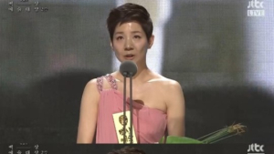 [51회 백상예술대상] 영화 조연상 김호정 “배우 30년, 처음 자부심 느껴”