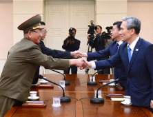 남북 고위급 접촉, 22일 판문점서 2시간 넘게 진행 중