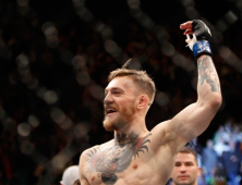 [쿠키영상] UFC 페더급 챔피언 코너 맥그리거, 7월 경기 앞두고 돌연 은퇴 선언...“갑자기 왜 이러냐?”