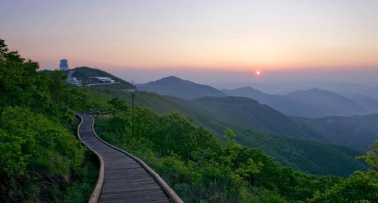 영천 보현산 천문대의 일출 모습. <제공=영천시>