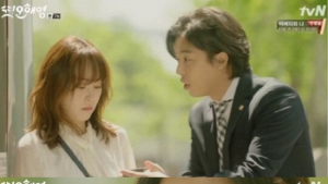 [쿠키영상] ‘이름만 3개’ 연우진, ‘또 오해영’ 서현진 헌팅남으로 카메오...“능청 연기에 빵 터짐”