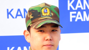 [어떻게 생각하세요] 폭행·음주로 삼진아웃 당한 강인, 연예계 마운드에 재등판 가능할까