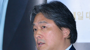 ‘아가씨’ 박찬욱 “여배우들 베드신? 예쁘게 찍는 건 기본… 교감하는 느낌으로”