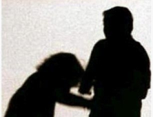 “부끄러운 줄 몰라!” 성추행·성희롱 일삼는 사고뭉치 경찰