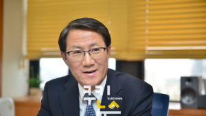 <차관에게 듣는다>김성렬 행정자치부 차관
