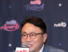 ‘tvN 10주년’ 이명한 본부장 “가장 tvN스러운 프로그램은 ‘더 지니어스’ ‘SNL’”