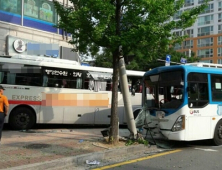 부산 해운대 교차로서 6중 추돌사고 13명 부상