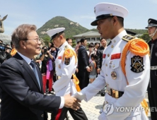 文대통령, 다가서는 ‘소통 행보’ 계속… “배려에서 비롯”