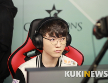 [롤챔스] 스플릿 진수 선보인 SKT, 통신사 더비 3세트도 승리…단독 1위로 1R 마무리