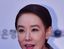 강수연 