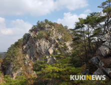 [순간 포착] 삼악산 능선의 기암괴석들