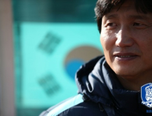 [옐로카드] ‘정정용 밀고 이강인 당기고’… AFC U-19 조별예선은 ‘워밍업’이다