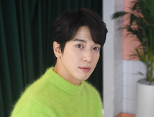 FNC “정용화 팬에게 죄송… 아티스트 보호 못해 무거운 책임감”