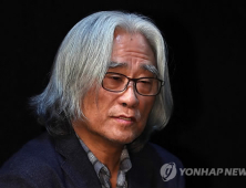 ‘성추행 논란’ 이윤택 “다시 그러지 않겠다는 약속, 매번 못 지켜… 어떤 벌도 달게 받겠다”