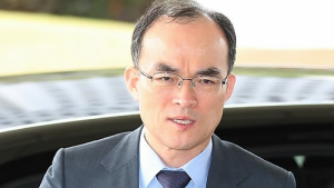 강원랜드 수사단 “문무일 총장, 권성동 영장청구 보류 지시”