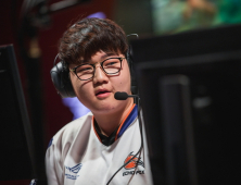 [NA LCS] ‘후니’ 허승훈, 정글러로 출전… 경기는 판정승으로 마무리