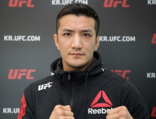 ‘미스터 퍼펙트’ 강경호, 하모스에 판정패…UFC 4연승 실패