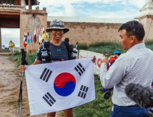 고비사막마라톤대회 마지막 완주자…마음씨는 ‘1등’이었다