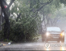 태풍 ‘솔릭’, 예상경로 계속 남하…전남 영광에 상륙할 듯