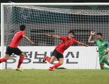 역시 믿을맨 황의조… 한국, 이란전 하프타임 1-0 리드