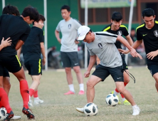 한국 축구, '아시아 최강' 우즈벡 벽 넘을까