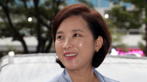 유은혜 “子 병역면제·위장전입 공직자로서 송구…병역기피는 아냐”