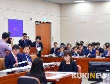 존리 구글코리아 대표 ‘한국어, 식사때 쓰는 말’…각종 의혹 통역 동원 부인