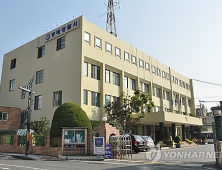 중3 학생 인질 잡고 흉기 위협한 60대 “억울한 사정 알리고 싶어서”