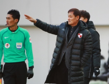 프로축구 부산, 최만희 사장-최윤겸 감독 동반 사퇴