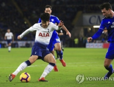 맨유, 토트넘 1-0 제압..손흥민 풀타임 소화