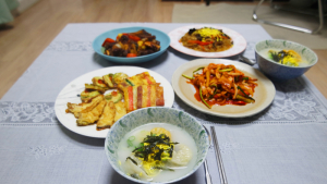 MZ가 주도하는 채식 바람… 비건 제품 급증