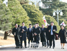 “건강관리는 어떻게?” 셀트리온 서정진 회장 묻자… 문 대통령 “그냥 포기한 거죠”