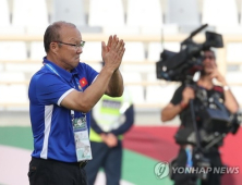 박항서 매직 통했다… 베트남, 12년 만에 아시안컵 16강 진출