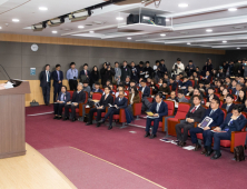 최종구 금융위원장 “데이터경제 활성화, 소비자 주도 금융환경 만들 것”