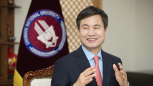 “오케스트라 ‘전북대’ 명지휘자 총장되겠다”