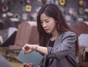 '다시, 봄' 어제로 돌아간 싱글맘 이청아는 딸을 찾을 수 있을까