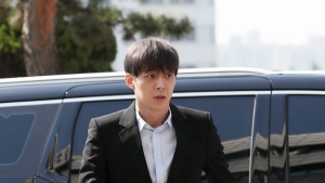 박유천, 황하나 마약 관련 경찰 출두 