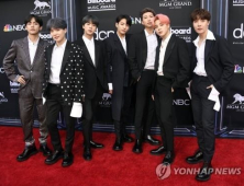 방탄소년단, ‘빌보드 뮤직 어워드’ 톱 소셜 아티스트상 수상…3연속