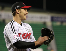 ‘4승 무패 ERA 0.57’ LG 윌슨, KBO 4월 MVP 선정